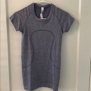 Lululemon Sparkly Top
